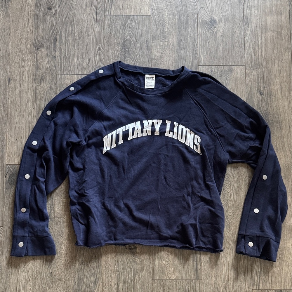 PINK Victoria's Secret Navy Logo Crop Top